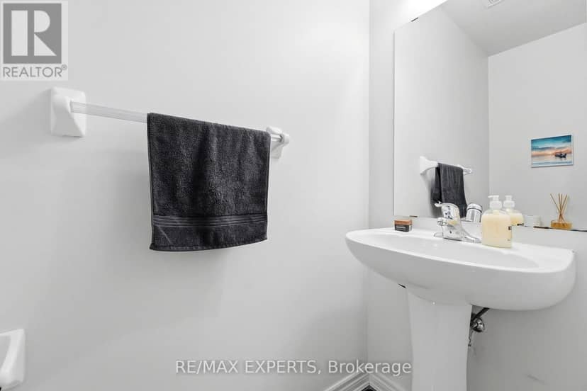 5 Parrotta Drive — photo 14 of 25