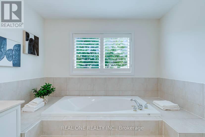 2456 Bon Echo Drive — photo 31 of 40
