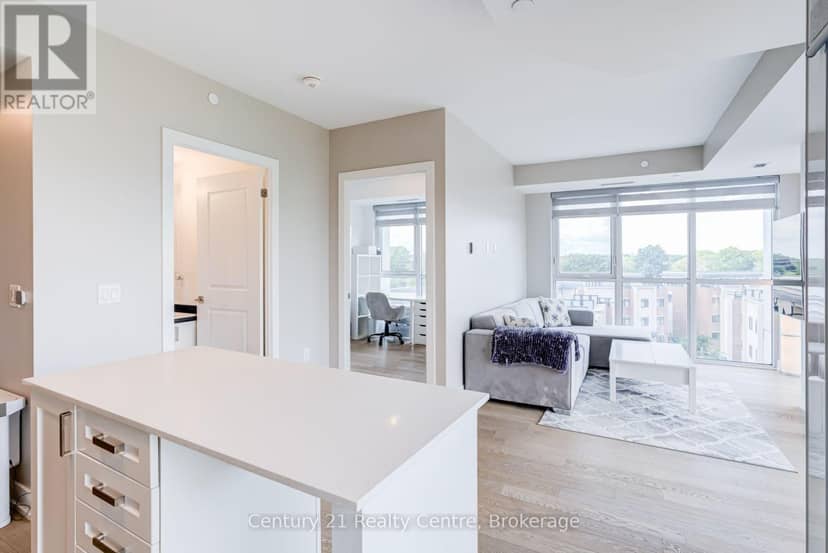513 - 1063 Douglas McCurdy Common — photo 16 of 40