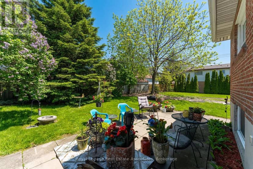 1069 Alexandra Avenue — photo 39 of 40