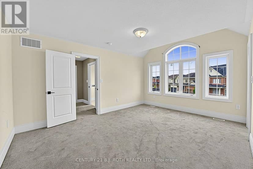 55 Sanford Circle — photo 36 of 40