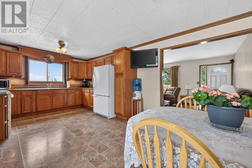 1057 Concession 4 Road — photo 12 of 40