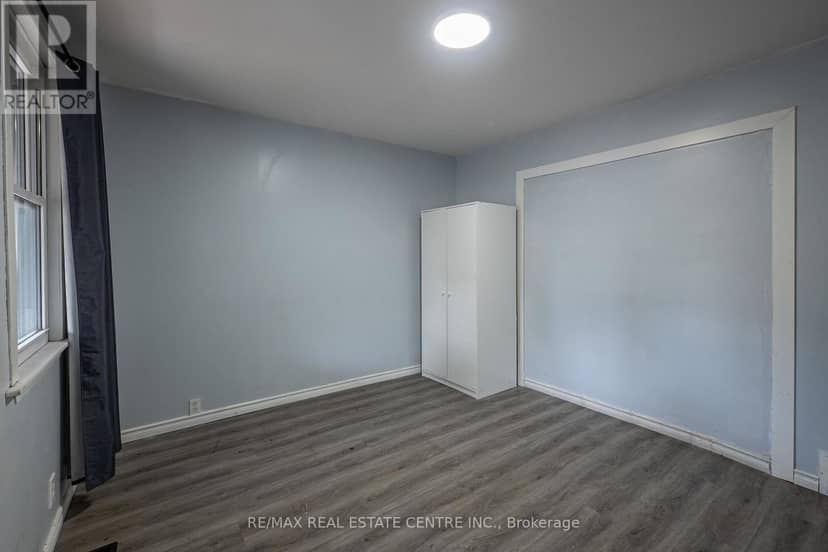 137 Alfred Street — photo 14 of 40