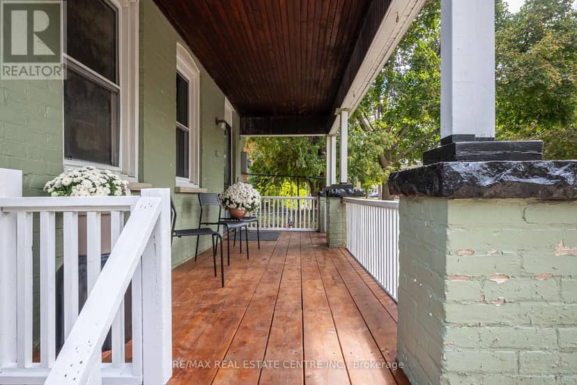 137 Alfred Street — photo 8 of 40