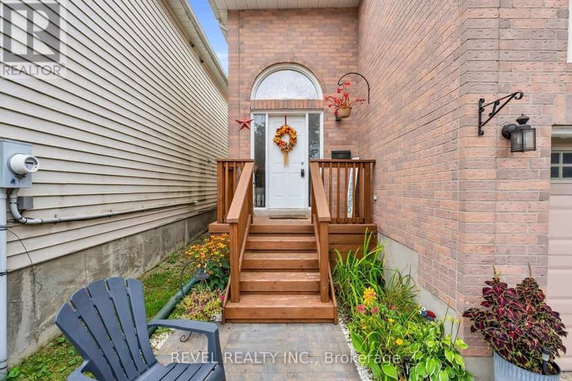 302 Shelburne Place — photo 2 of 22