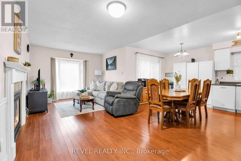 302 Shelburne Place — photo 4 of 22