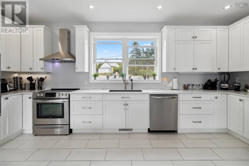 1112,1121+Lot39 Sandy Point Road — photo 9 of 40