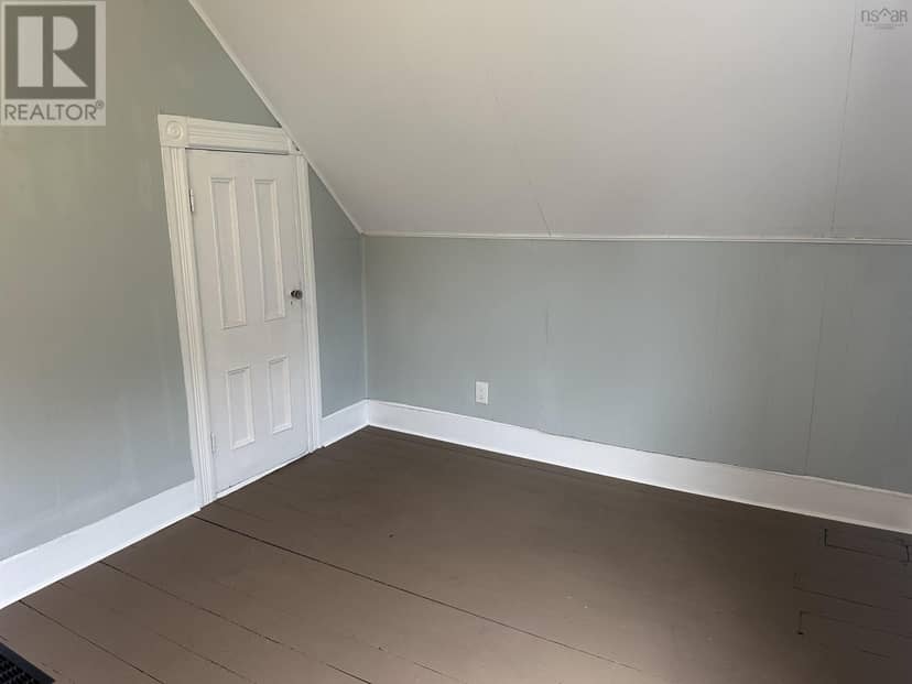 445 Murray Street — photo 24 of 35