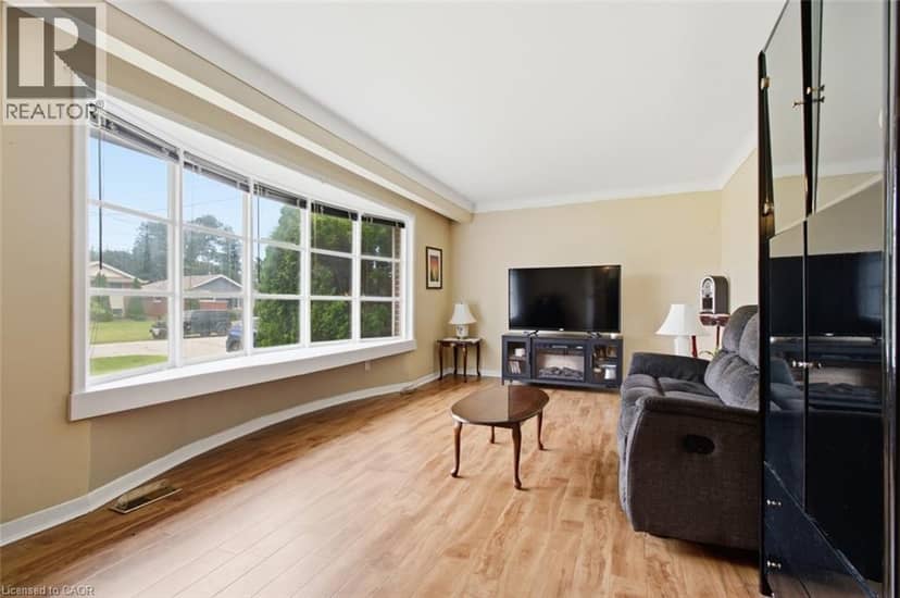4381 JACKSON Street, Beamsville, photo 4
