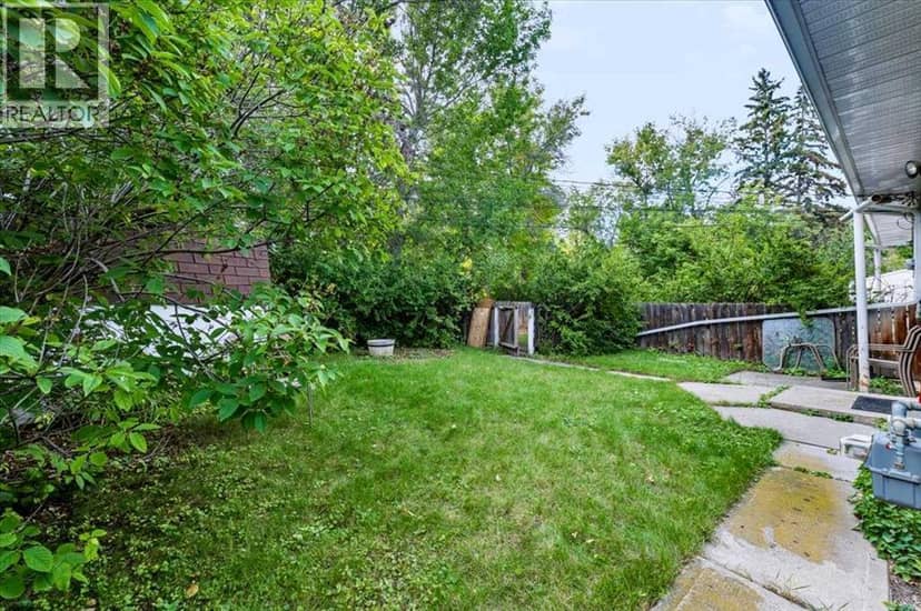 2731 & 2733, 2731 17 Street NW — photo 19 of 40