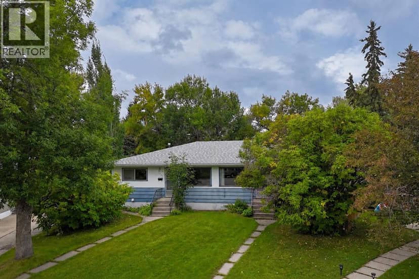 2731 & 2733, 2731 17 Street NW, Calgary, photo 2