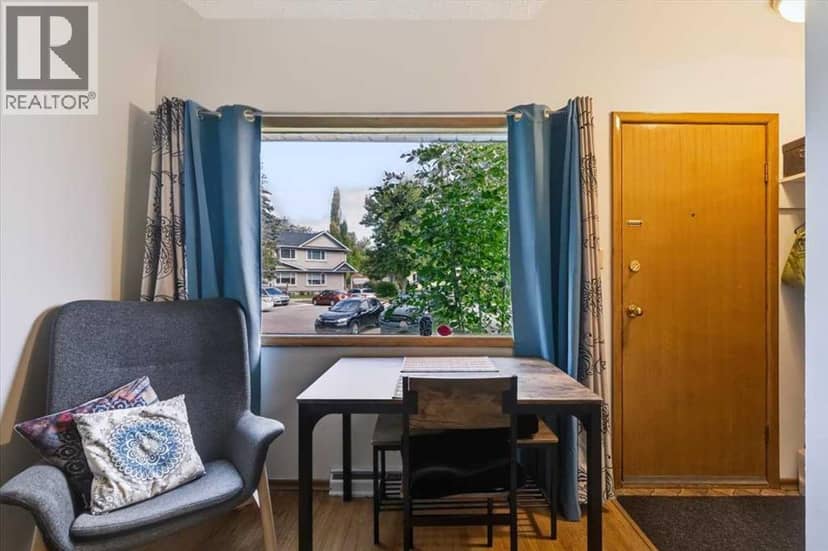 2731 & 2733, 2731 17 Street NW, Calgary, photo 7