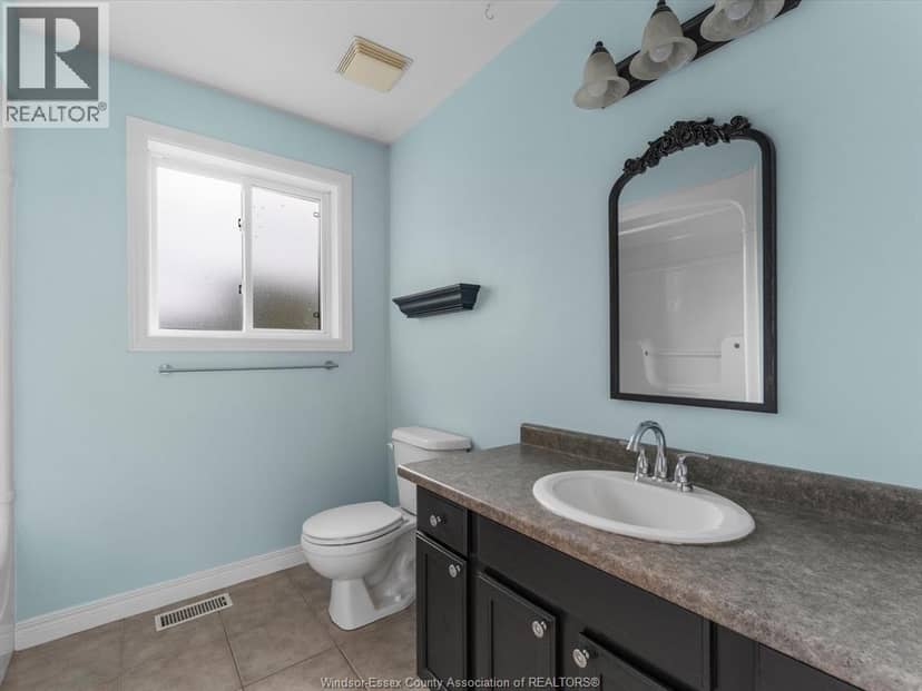 294 Erieview DRIVE — photo 11 of 37