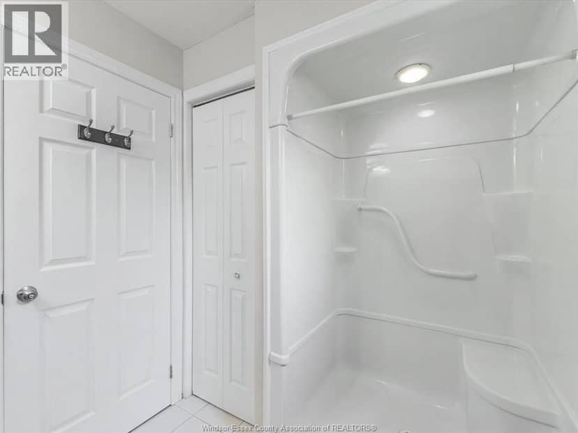 294 Erieview DRIVE — photo 24 of 37