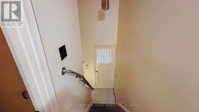 2555 Chalkwell Close — photo 21 of 21
