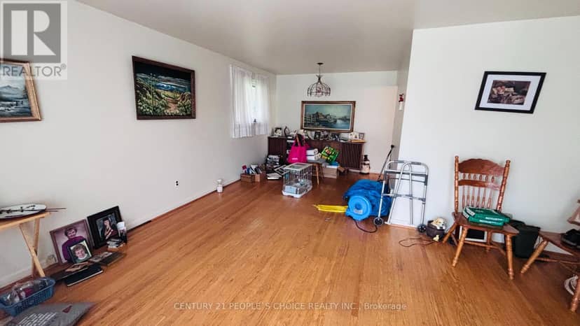 2555 Chalkwell Close — photo 7 of 21