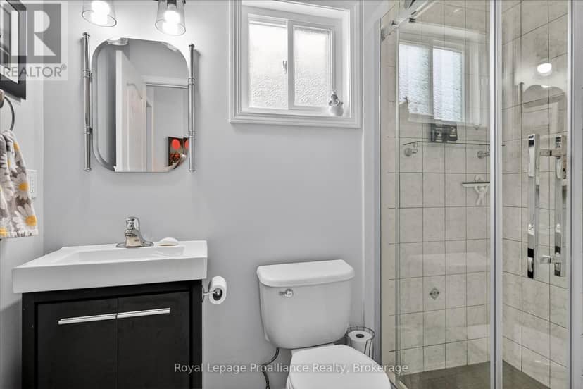 645 Goodwin Terrace — photo 18 of 38