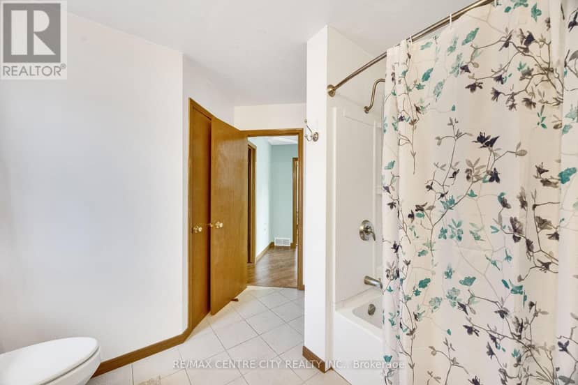 26 - 195 Barker Street — photo 33 of 40