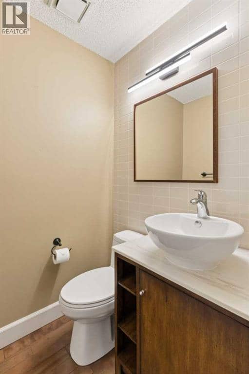565 Point Mckay Grove NW — photo 16 of 40