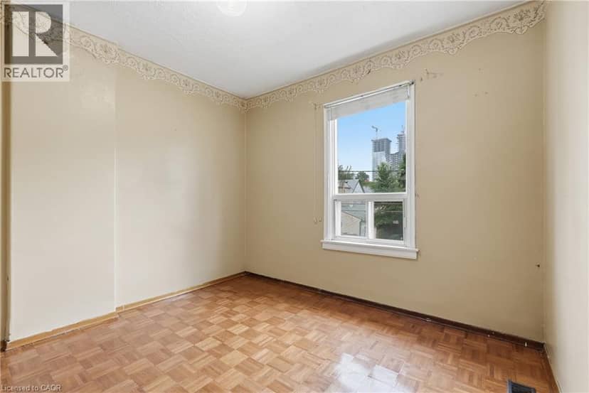 172 MARKET Street — photo 17 of 33
