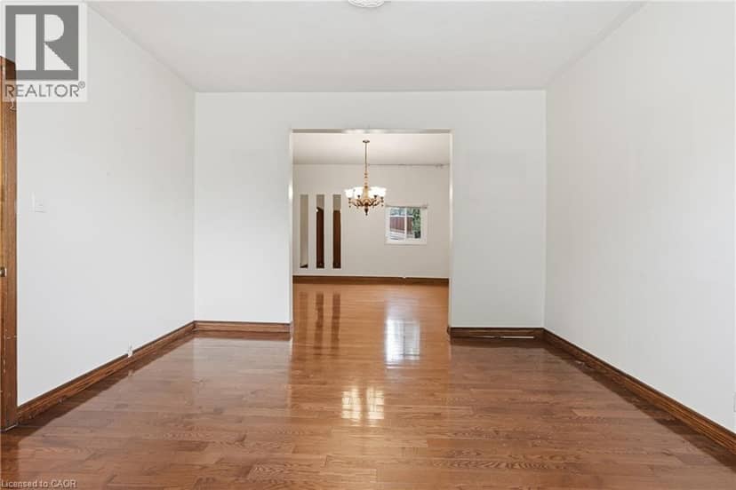 172 MARKET Street, Hamilton, photo 7
