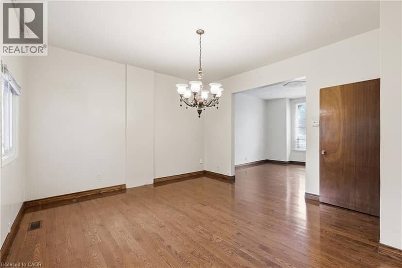 172 MARKET Street — photo 9 of 33