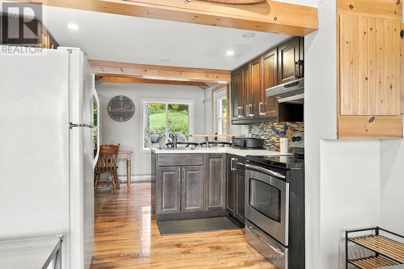 1015 Honeysuckle Drive — photo 12 of 40