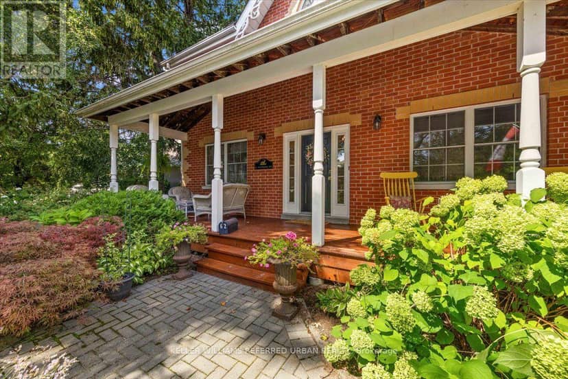 62 Wentworth Avenue, Toronto, photo 2