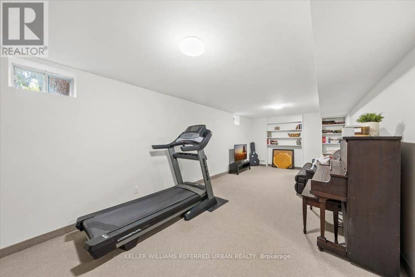 62 Wentworth Avenue — photo 32 of 40