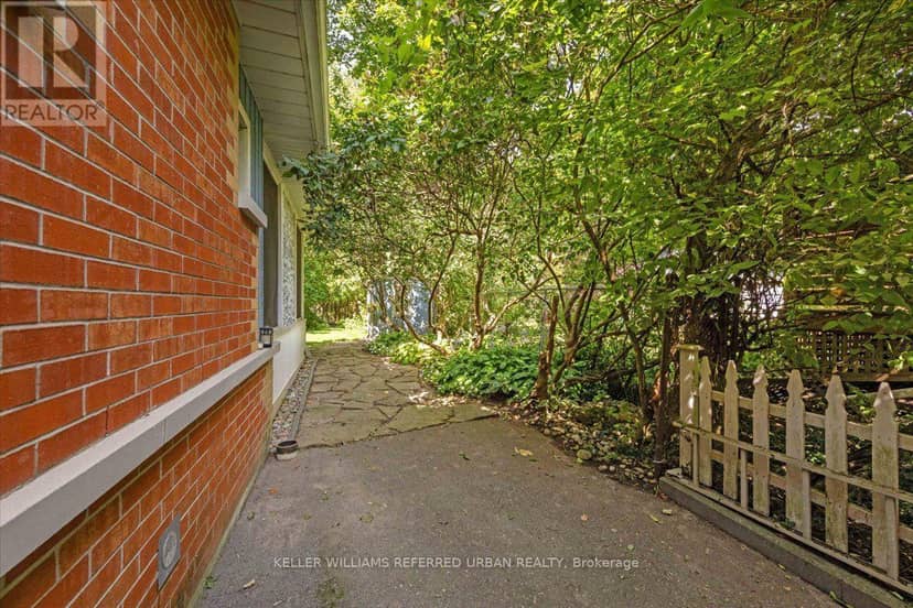 62 Wentworth Avenue — photo 35 of 40