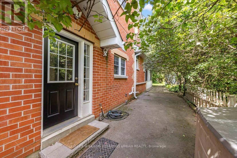 62 Wentworth Avenue, Toronto, photo 5