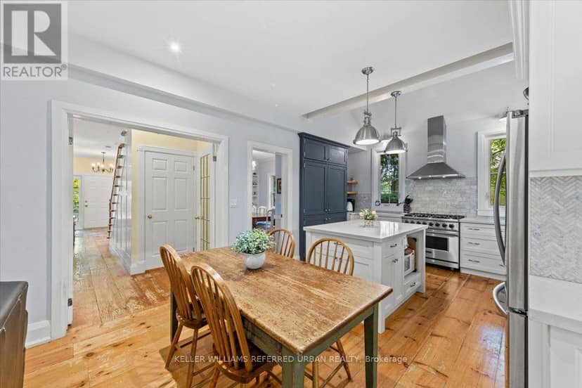 62 Wentworth Avenue, Toronto, photo 8