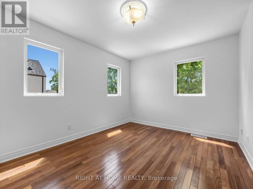 20 Kildonan Drive — photo 17 of 40