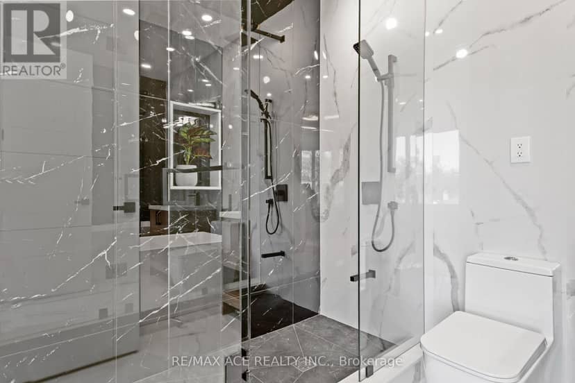 122 Warden Avenue — photo 27 of 38