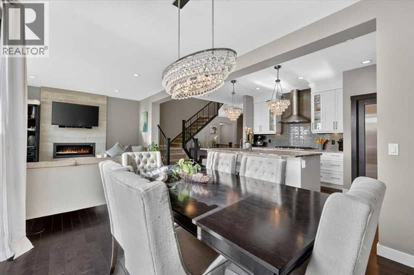 90 Cranbrook Crescent SE — photo 18 of 40