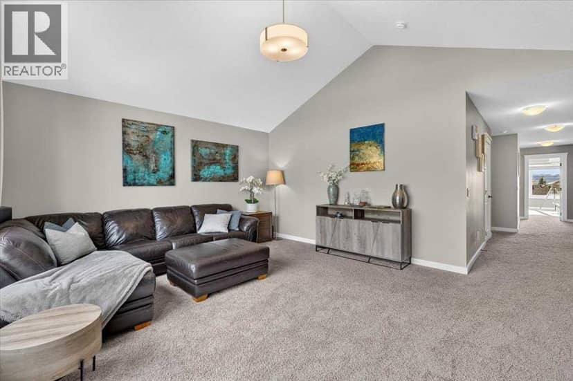90 Cranbrook Crescent SE — photo 29 of 40