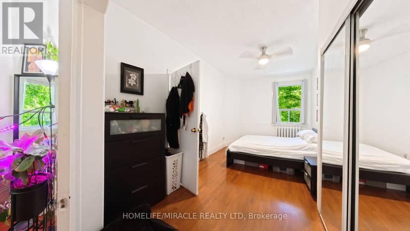 121 Medland Street — photo 13 of 29