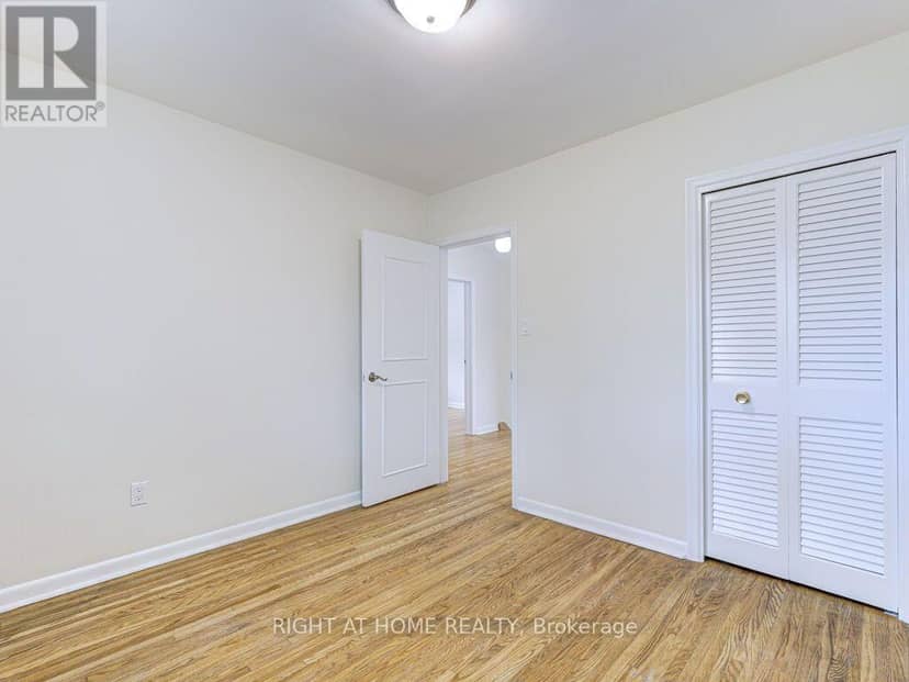 341 Rathburn Road — photo 10 of 37