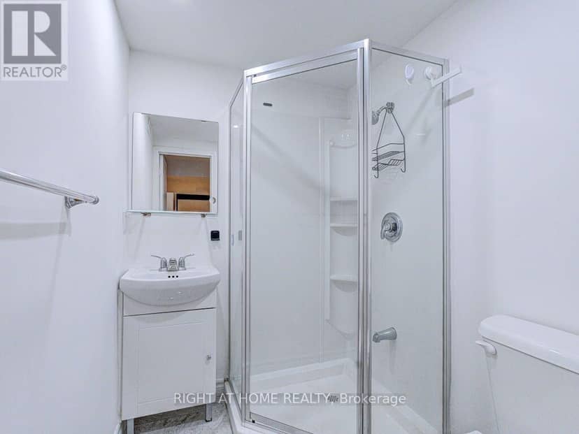 341 Rathburn Road — photo 16 of 37