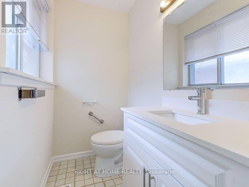 341 Rathburn Road — photo 19 of 37