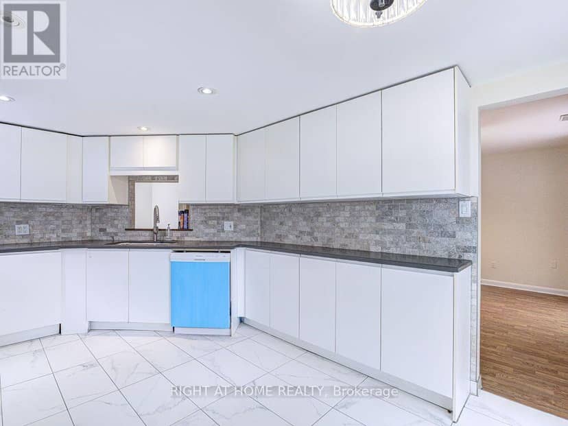 341 Rathburn Road — photo 25 of 37