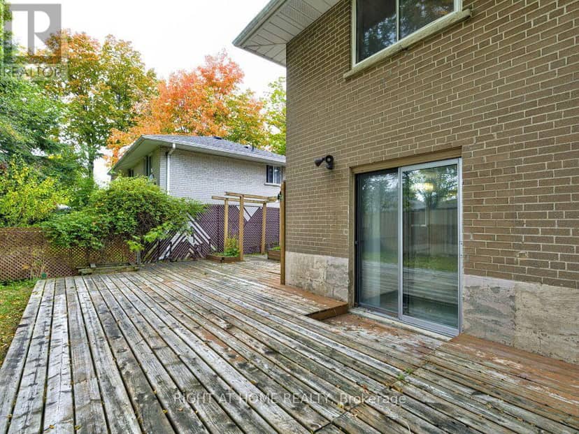 341 Rathburn Road — photo 34 of 37