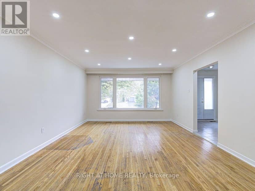 341 Rathburn Road — photo 7 of 37