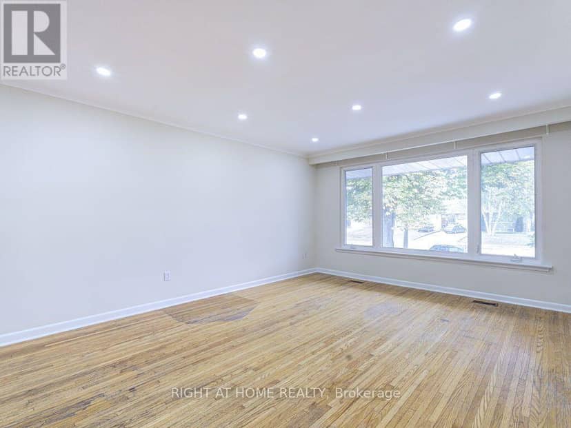 341 Rathburn Road — photo 9 of 37