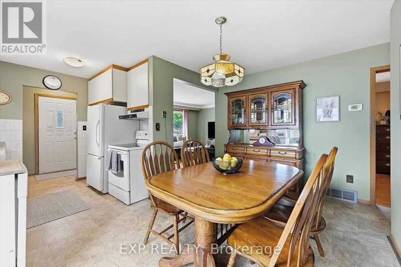 6495 Bracken Street — photo 11 of 38