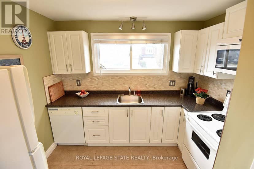 18 Claudette Gate — photo 14 of 35