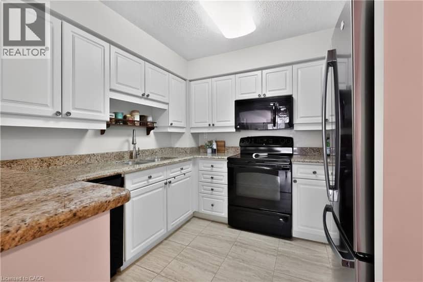 221 ROBINSON Street Unit# 211 — photo 9 of 29