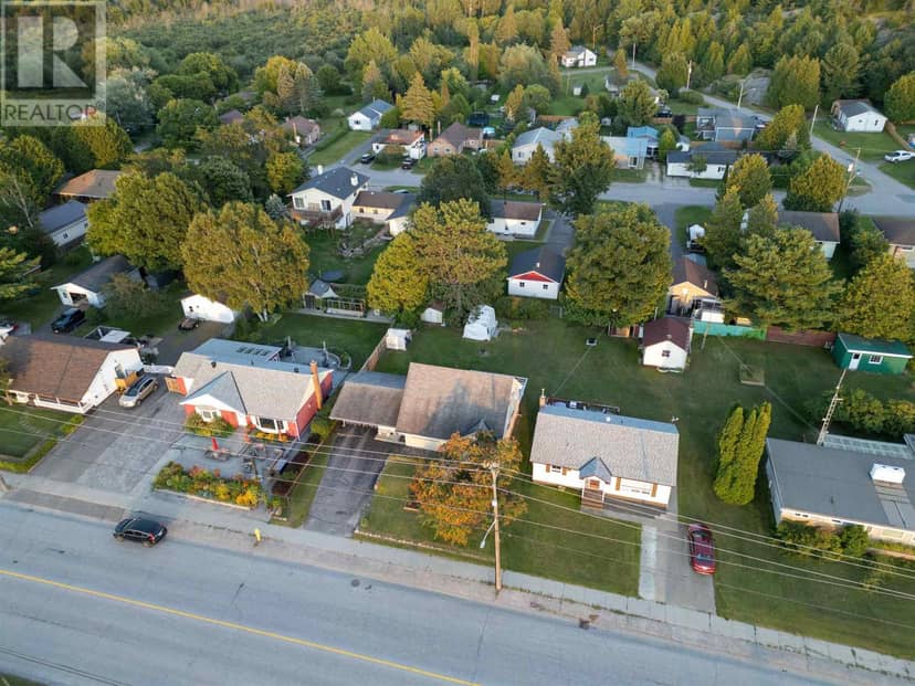 190 Woodward AVE, Blind River, photo 3