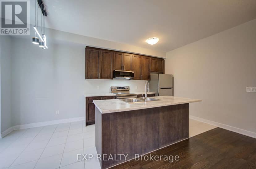1095 Thompson Drive — photo 13 of 40
