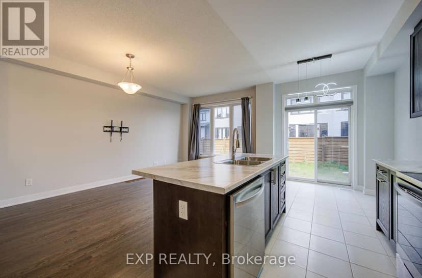 1095 Thompson Drive — photo 18 of 40
